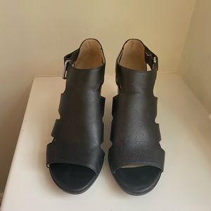 Naturalizer N5 comfort black heels size 7